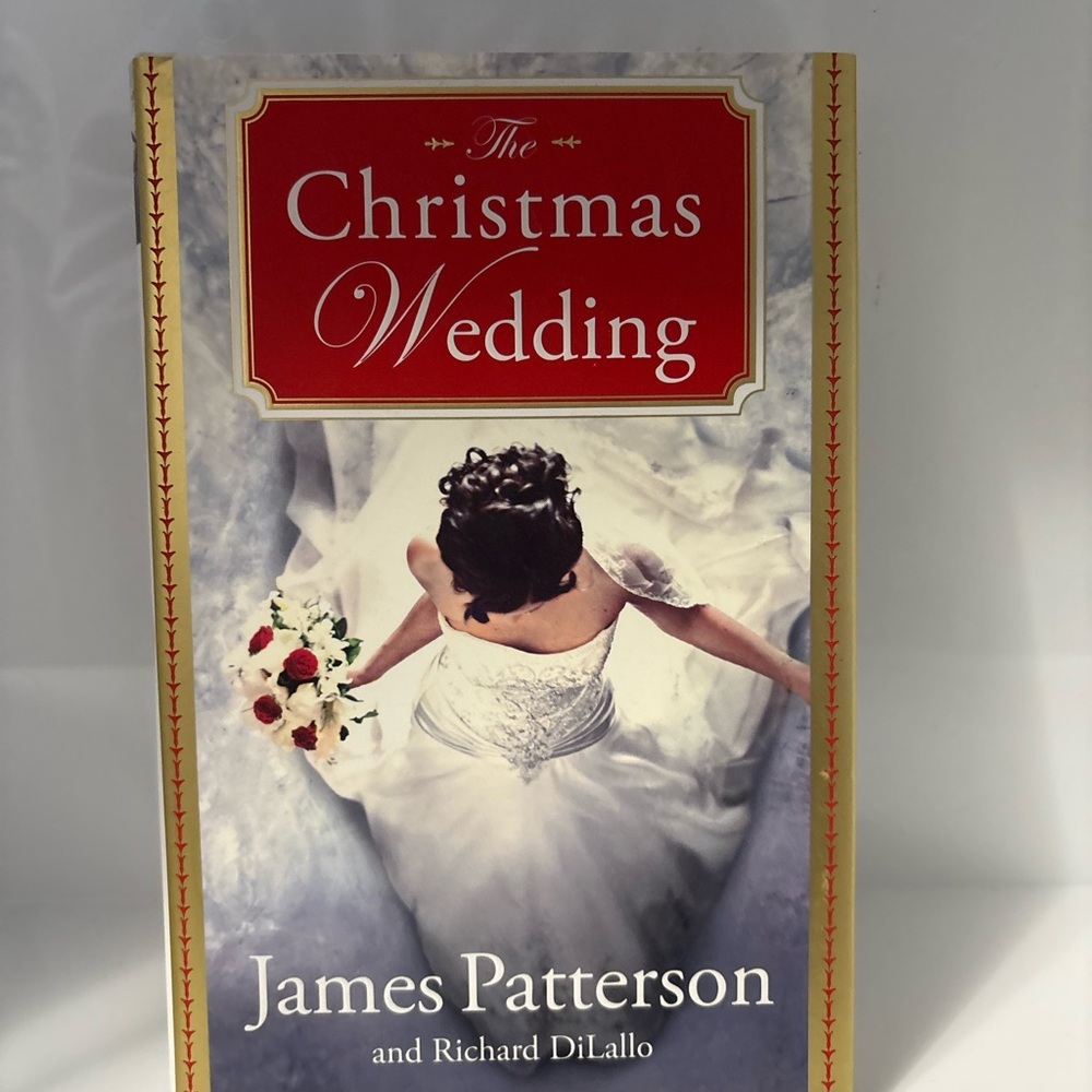 📚 3/$25 📚 The Christmas Wedding by James Patterson Book